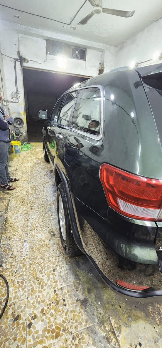 جيب لاريدو 2011 زيتوني كفالة مكانين بارد بسيط رقم بغداد بااسمي رقم هزة سنويه جديد 6سلندر سياره جديدة جاهزة للاخير كير مكينه حدادية تايرات تبريد تدفئه داخل عسلي جلد كشن كهرباء كامره بصمة منضومه زينون او مراوس حسب القناعه
155 مكاني ميسان ***********
