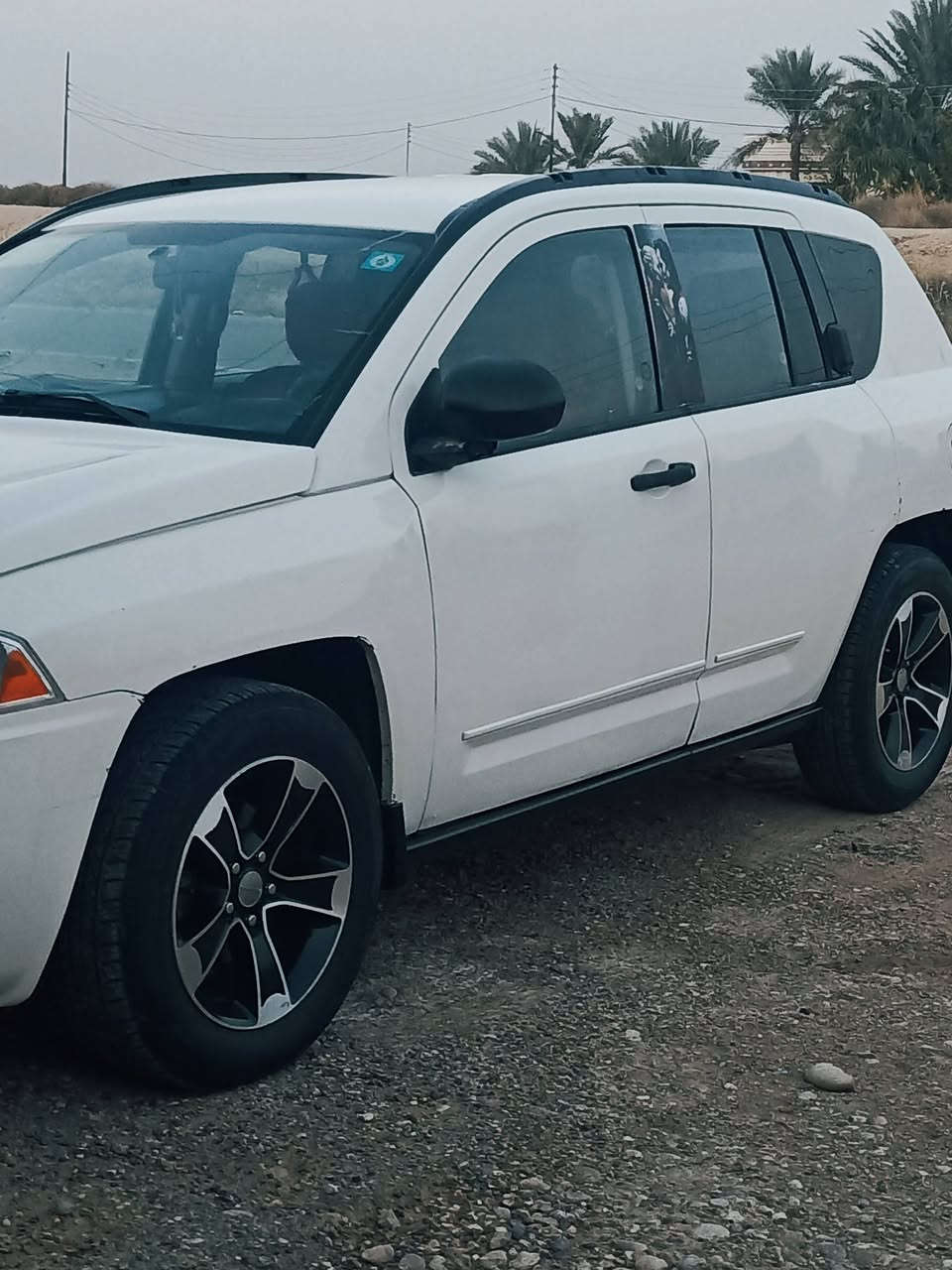 سلام عليكم.  🤲
جيب كومباس /مديل /2008
راقم ديالى نكليزي تحويل مباشر؟ 
مكينه 2400
كير اتوماتيك♡
تخم تاير جديد 👍
صدر مامي اخلفي جديد👍
بيهه اشكم قطعه صبع اني بيع حزام ﷼
عنون ديالى بلدروز  (سعر 77ورقه 💵) يرهم مراوس
هاذا راقمي ***********😘
