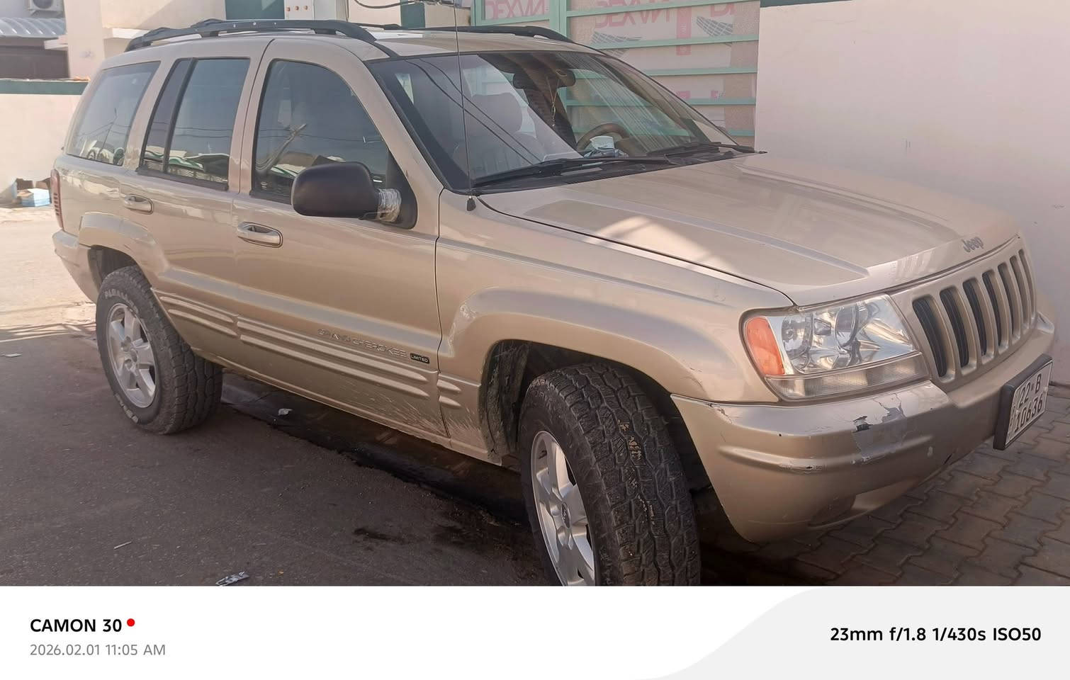 السلام عليكم 
من رخصة الاخ الادمن 
للبيع فقط 
جيب موديل 2000
رقم اربيل بسمي 
سنويه لل2030
هزه براد جديد 
تخم تاير جبلي جديد 
تبريد شغال ثلج منظومه كلها جديده 
حداده جديده من الدعاميه للدعاميه 
محرك 6سلندر جديد قبل 10ايام شاده بعده بالضمان 
كير اكسل على الشرط 
لوكير مفصول 
فتحه قماره سلايت شغال 
جام كله شغال 
شاشه تاب 
السياره بيها قطعتين صبغ بدون ضربه 
السونار مرفق مع الصور 
مري تحكم كهربائي 
شاشة اعطال 
السياره جاهزه على اخر حبه 
مابيها اي نقص 
ترايك من النجف للشمال 
مكاني النجف 
للاستفسار الاتصال 
***********
اتصال او واتساب 
السعر  82وبيها مجال قليل 
الشراي يتصل واني خادم
