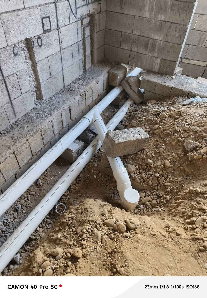 تأسيسات ماء ومجاري في جميع احياء الموصل بانسب الاسعار شغل شرط الهندسي***********//***********
