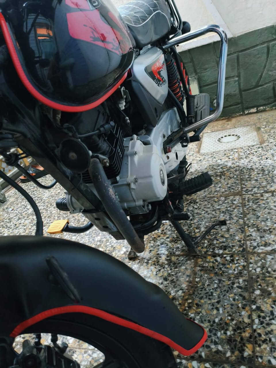 سلام عليكم دراجه بوكسر مديل٢٠٢٣دراجه مرقمه بغداد
مجفته تجفيت وكاله دراجه نضيفه نقصه بس فلاوين مال سلف
مكان بغداد الحسينيه مال راشديه
رقم ***********سعر 1900وبيه مجال
