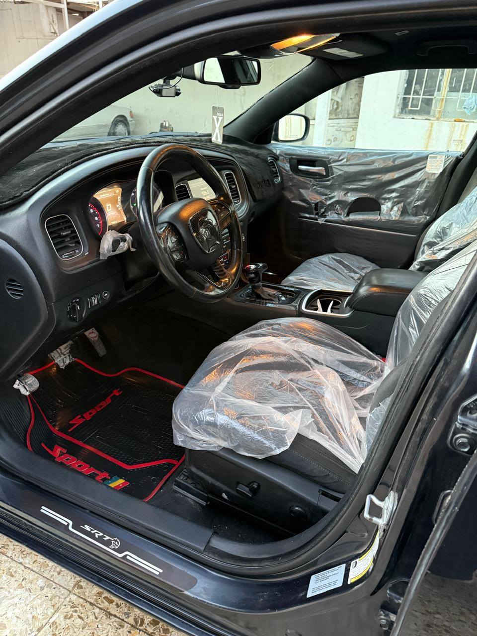 السلام عليكم جارجر 2018 رقم بغداد بسمي بيه صبغ بنيد معه جاملغ بارد بسيط في القماره باقي السياره مكفوله سياره جديده وجاهزه ما بيه اي نقص محرك كير مكفولات صدر امامي خلفي جديد تخم تاير جديد للاستفسار *********** السعر 168 ورقة مكان بغداد
