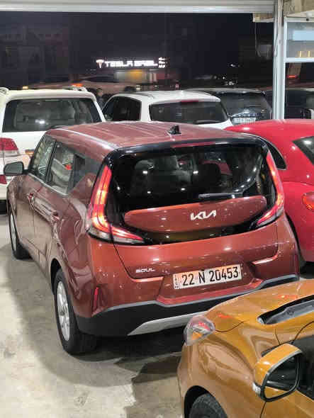 للبيع كيا صول 2023
وارد امريكي دخول جديد 
--------------------------
 * المواصفات * LX
• رادار تحديد مسار مثبت سرعه 
• تحكم ستيرن جهتين 
• ويل كب 
• شاشة اندرويد أوت - أبل كار بلي 
• كاميرا خلفية 
• اتو بريك خلفي
• محرك 2.0 دوش
• داخل لونين
• تحذير النقطة العمياء 
• شاشة اعطال
• باقي المواصفات موضحة بالصور 
------------------------
الضرر.
صور الحادث مرفقة بالمنشور 
السعر (( 166 )) 💸💸 قابل للتفاوض 
للاستفسار الاتصال على الارقام التالية 
📱- ‏***********
