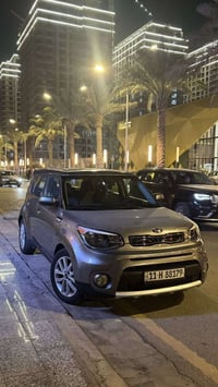 كيا صول 2018 محرك 2000 gdi بدون اي دواخل السونار وياها ماشيه (75 الف م...