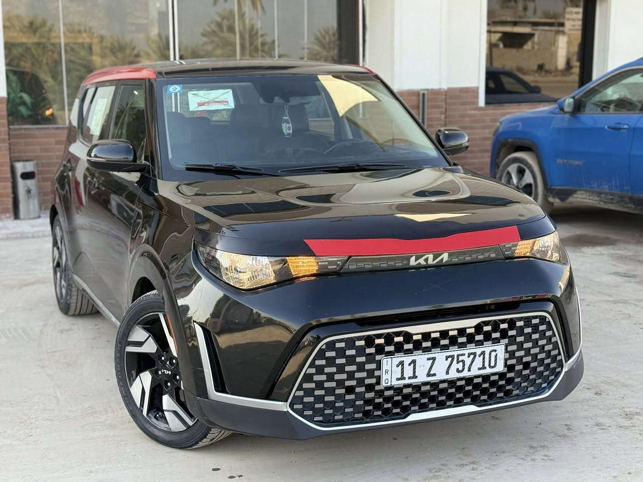 سلام عليكم
كيا صول جيتي لاين اعلى فئة يعني فول مواصفات  رقم بغداد  موديل 2023
- السيارة ماشية (43)حقيقي 
- السياره قطعتين تبديل جاملخ وبنيد  وقطعه صبغ
-فتحة + بصمه 
-رادار امامي + رادار خلفي
-ستيرن جلد حرف D 
-تدفئة كشنات 
-تدفئة استيرن 
-مكينه 2000 دوش المرغوب
-كشن السايق كهربائي 
-وختم Soul 
-لدات داخلية وبالسماعات 7 الوان 
-ويل oكب كروم 
-بك لايت لد
-اشاير بالمري 
-شحن لاسلكي 
سستم صوت  
-شاشه كبير
 -كامره  حساس 
-انظمة قيادة 
السعر: (137) وبيها مجال بسيط
مكان السيارة: بابل ***********
