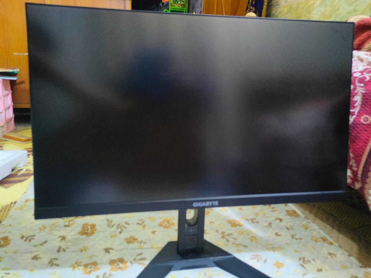سلام عليكم شباب شاشه حاسبه gigabyte m27q 27 inches 2k  170hz ips شاشه كلش قويه ‏‪***********‬‏ السعر 220
