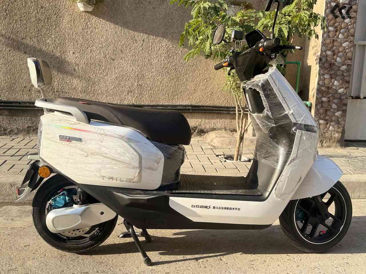 السلام عليكم دراجه شحن شركة تيلج ٦بطايه ثلاث وضعيات تشغيل كارت وبصمه وسويج دراجه بحاله ممتازه السعر ٩٥٠ وبيه مجال قليل الشعب شارع الأسواق قرب مسبح العداله


**إذا كنت صاحب هذا الإعلان وتريد حذفه لأي سبب، رجاءا أرسل رسالة إلى الدعم الفني**