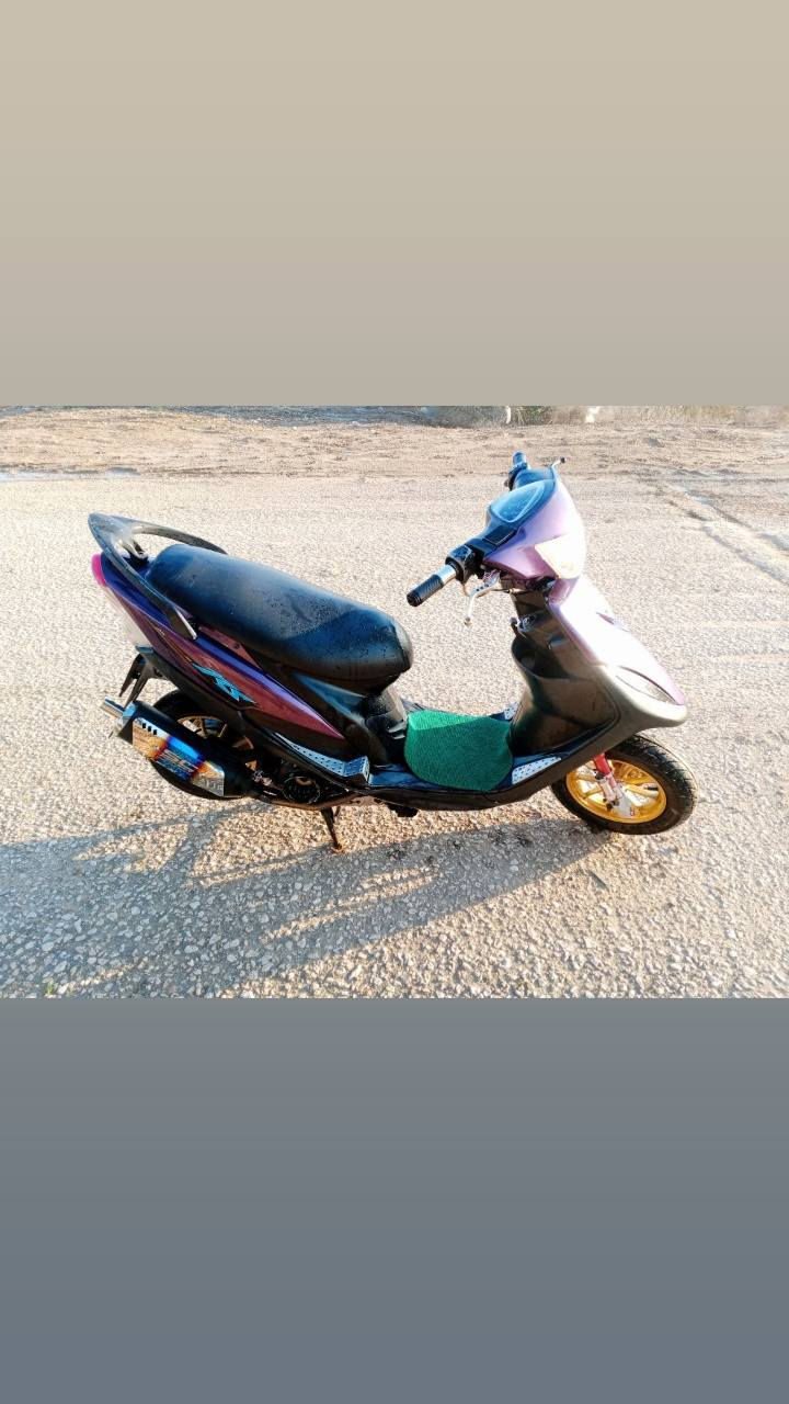 السلام عليكم للبيع ماكس عدله مزوده 55 للمعلومه دراجه ملحه بس اني صبغتها لجماليه +شعله ومعدل خير من الله شرط شلعه بطناش بيها شغلات تزويد السعر 400وبيها مجال قليل مكاني حله قضاء القاسم ع للاتصال ***********
