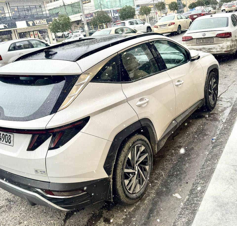 توسان 24 خليجي استلام شركة الت ساك فول الفول وبانوراما ماشية 48الف رقم بغداد الانكليزي سنوية لغاية 2029 وهزة جديده بيها تبديل باب السايق نفس اللون وكاله اثر حادث ستوته وصبغ ربع باب الخلف السايق وشبر من الصندوق صبغ كارت بدون ايرباك وكل شي مذكور بالسونار السيارة جديدة بمعنى الكلمة السعر  198 قفل قفل قفل  ابو ال 195 لا تعب نفسك وتتصل واعبر المنشور بالصلاة على النبي 
***********  واتس اب فقط 
 *********** بغداد الدوره شارع المصافي مقابل محكمة الدورة قرب كلية دجلة
