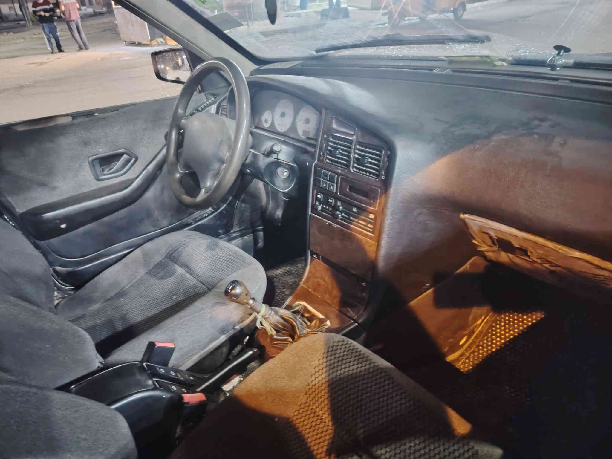 سلام عليكم بيجو بأرص موديل13رقم ميسان ساره جديده كير مكينه حداديه تبريد كفاله بدي مكفول ضربه ول تبديل سعر45وبيه مجال***********
