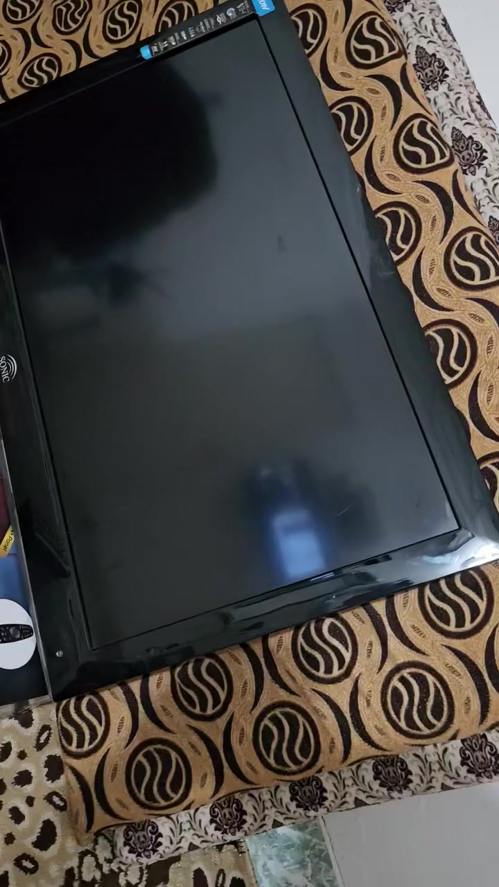 TV سۆنێک 
شاشە 32 
بێکێشە سعر 45هەزار قفڵ
مشتەری نامە بنێرێت..


**إذا كنت صاحب هذا الإعلان وتريد حذفه لأي سبب، رجاءا أرسل رسالة إلى الدعم الفني**