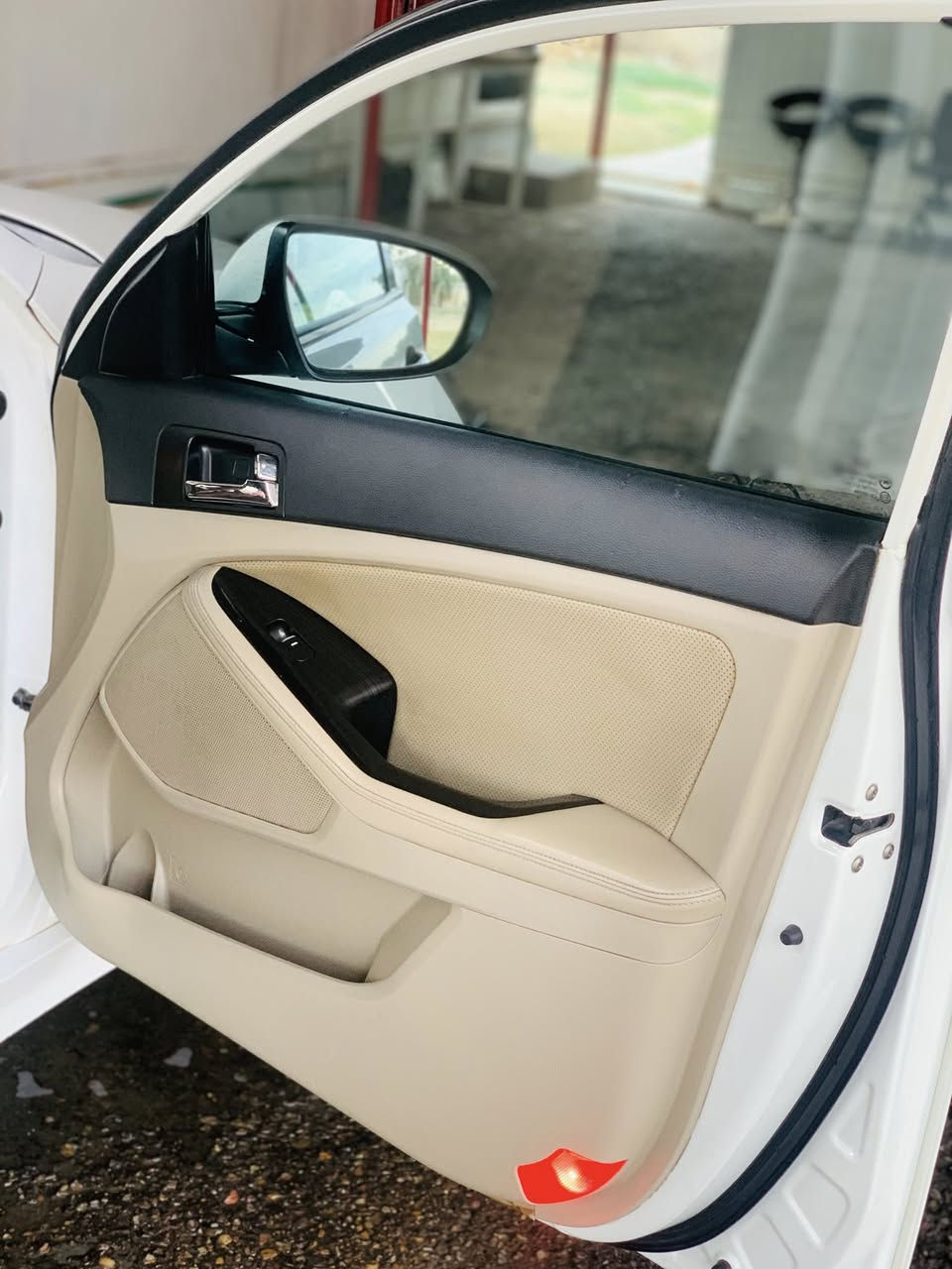 سلام عليكم
كيا اوبتما 2012
خليجي
فول 1/1بانورامه
محرك 2400
دبل كزوز
حساس خلفي 
كاميرا 
لد امامي لد خلفي
تخم تايرات جديد 
انارة KIA بالدوس
نظام ترحيب عن قرب 
اشاير بالمري
مري شفط 
تحكمات استيرن 
شفتات
تبريد قطعتين
ثلاجة بالجكمجة
نظام ABS 
نظام كروز تثبيت سرعه
نظام ECO تنظيم استهلاك بانزين 
بلوثوث/اوكس 
 رقم اربيل بسمي تحويل ثاني يوم 
سيارة كفالة عامة ما عدة الجاملغ اليسر بارد قليل اثر طخة/بغداد ***********
