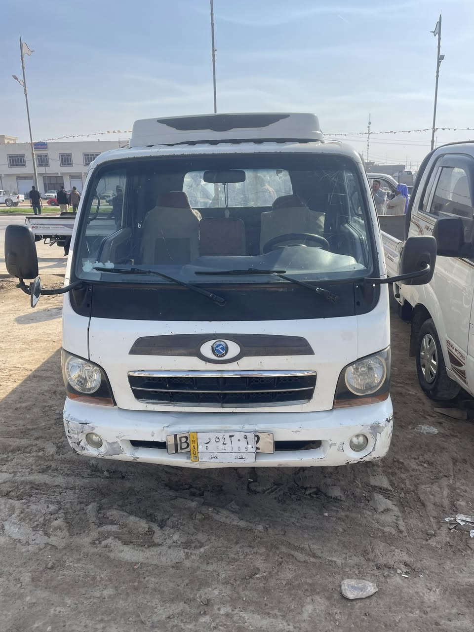 سلام عليكم كيه أم عيون مُديل 2000
شاصي بي فطر مكينه وكير خير من الله 
السعر 65 وبيها مجال 
***********
