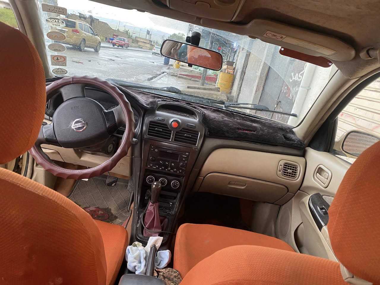 سني تكسي ٢٠١٢  كئر مكينه تبريد  طغم هه مي شه رت  رقم سنوي خلاسبين  تا يره جديد   ٣قتعه سبغ  بي داخلي 
سعر ٩٩ورقه رقم تلفون ***********
جهي سياري ئا كري
