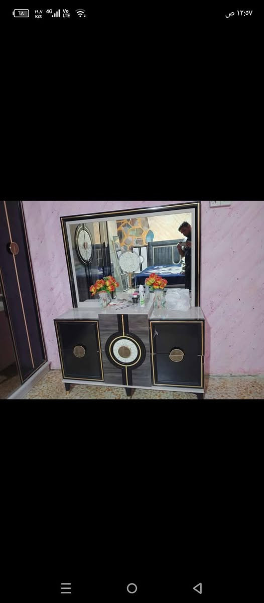 غرفه تركيه للبيع استعمال قليل تواصل خاص او رقم النقال ***********
