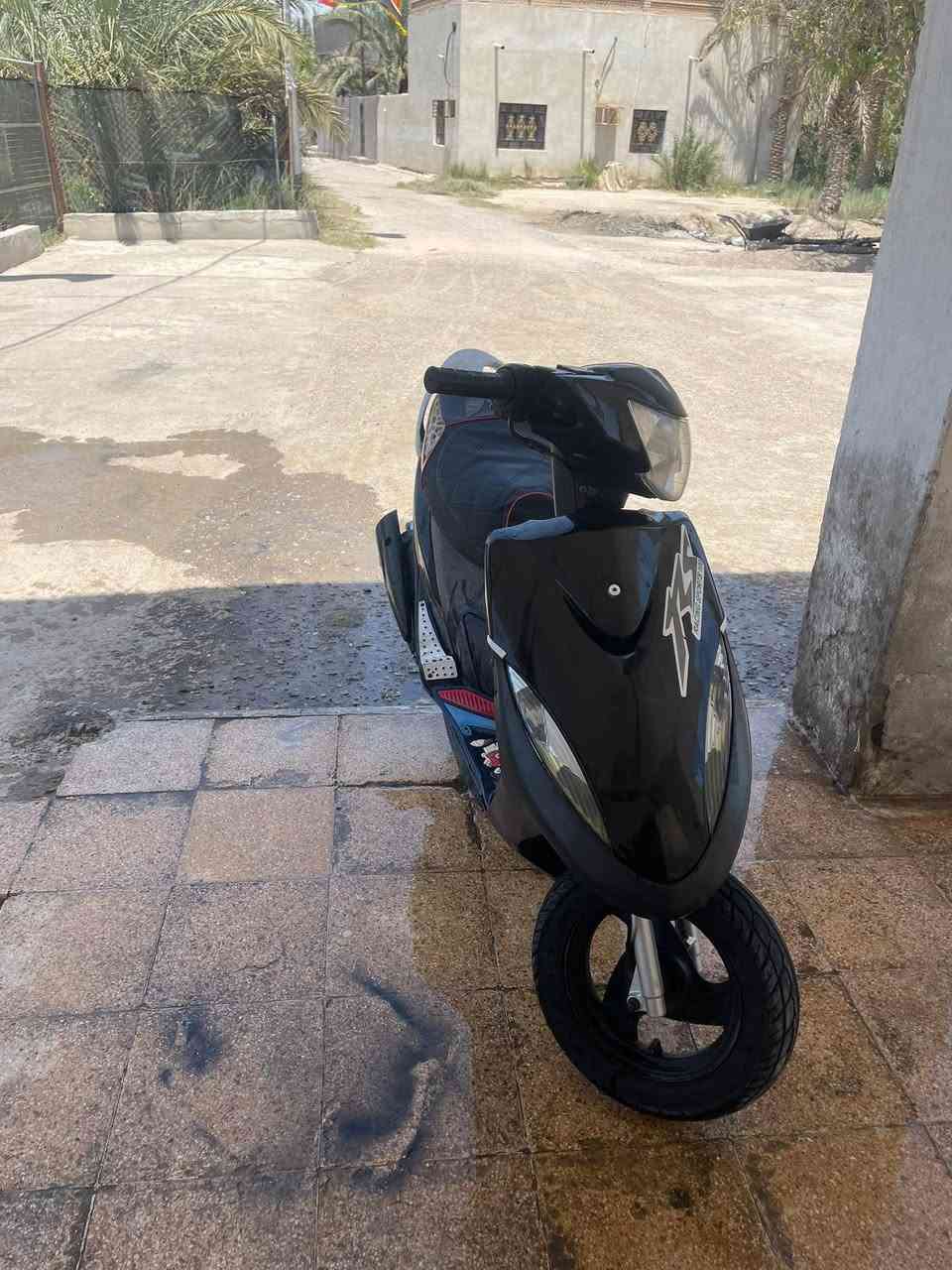 سلام عليكم دراجه ماكس عدله ٥٥ للبيع كامله كلشي ما ناقصه المكان بصره الكرمة سعر ٥٠٠ وبيه مجال وتواصل او تفاصيل هاذ رقم *********** وبلخدمه
