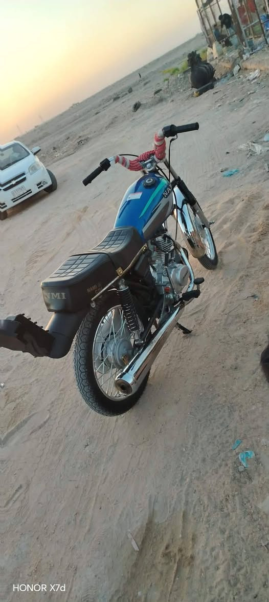 سلام عليكم دراجة انتنس لبيع كفاله عامه اوراق تعمير كله جديد السعر خاص المكان حله قضاء المحاويل (***********)
