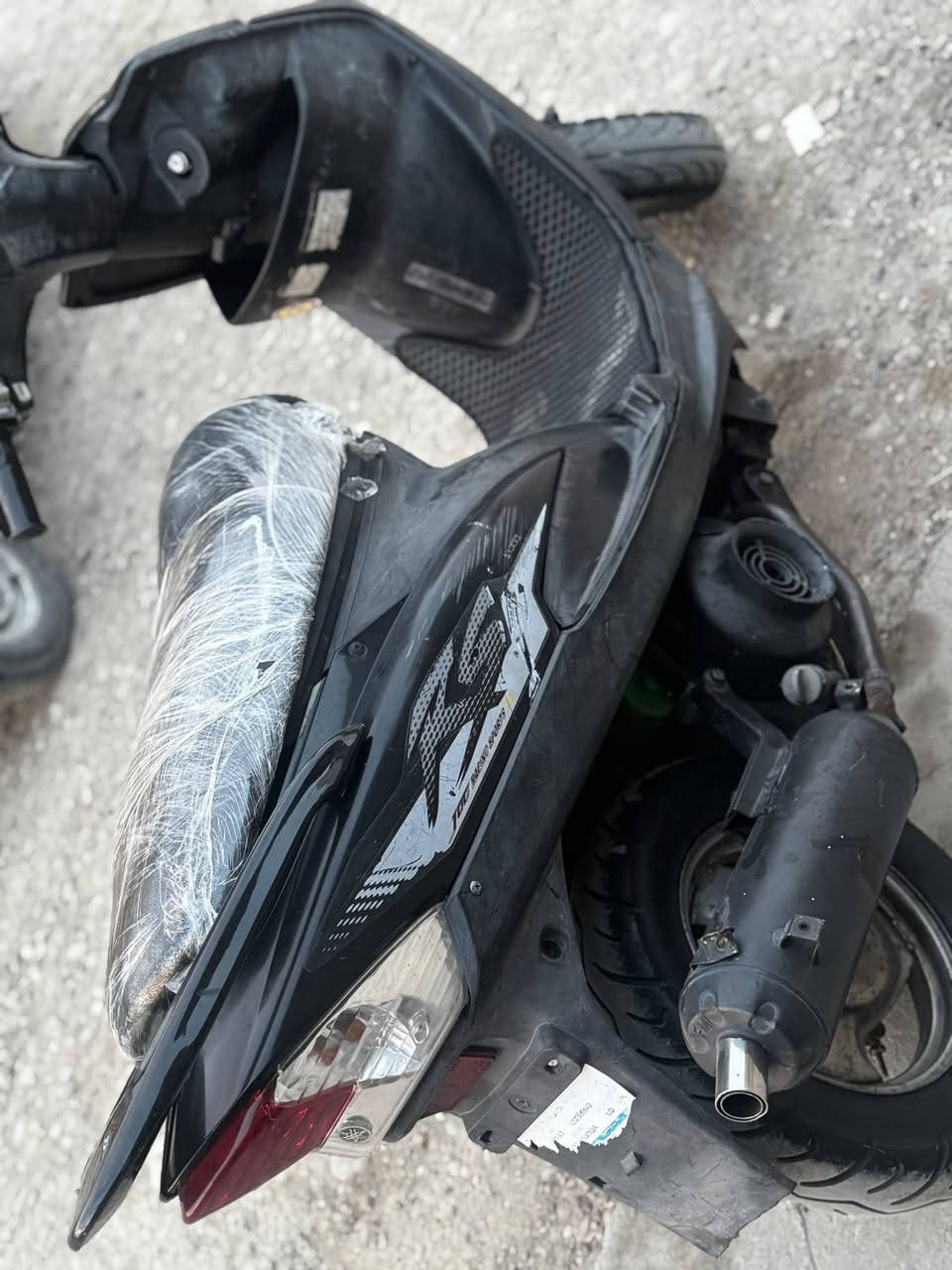 السلام عليكم 
دراجه ماكس عدله بلاديه نكره سلف هندر كهربائيات بلكامل شغاله دراجه ما ناقصهه شي السعر 550 
الرقم ***********
