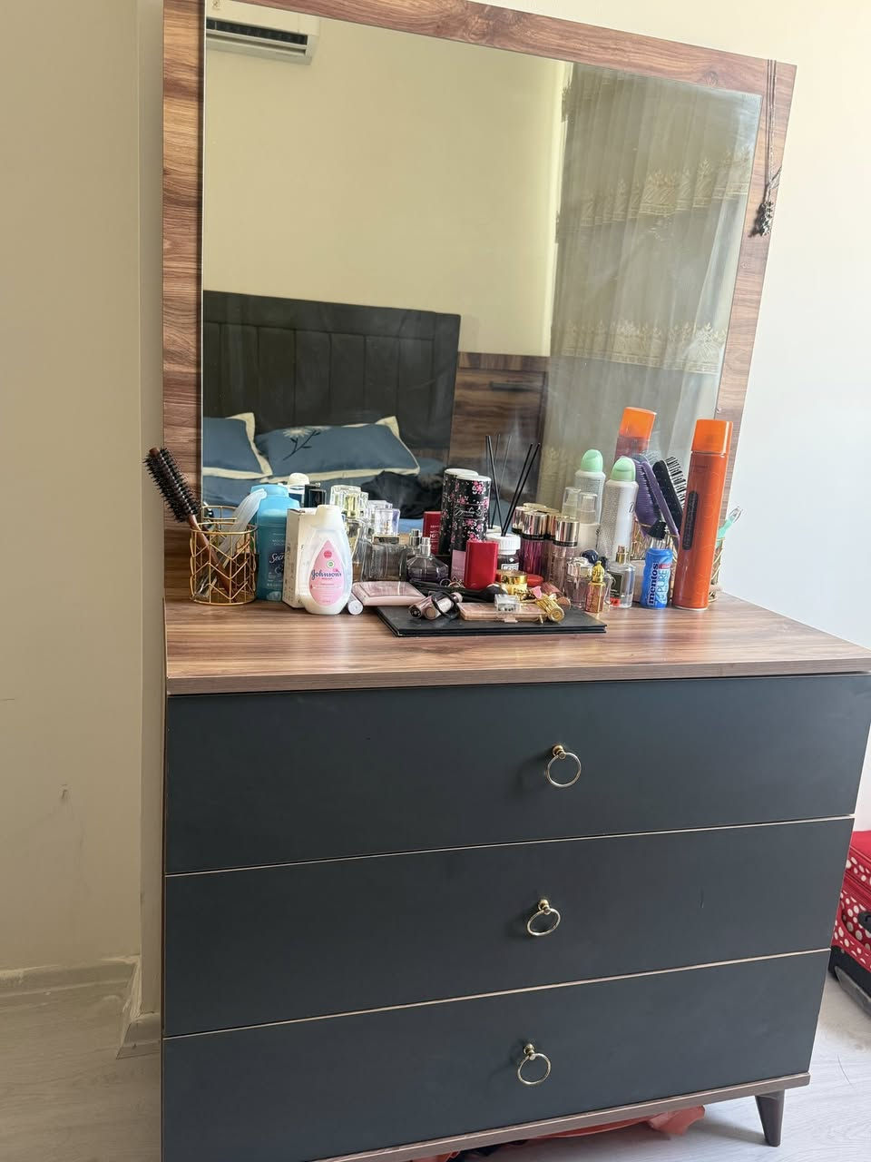 غرفة خمس قطع مع دوشك للبيع داخل اربيل..السعر خاص


**إذا كنت صاحب هذا الإعلان وتريد حذفه لأي سبب، رجاءا أرسل رسالة إلى الدعم الفني**