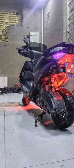 🛵 للبيع:  أدريس ياباني حديث - الكوت: طلع بيها دخان خفيف صار ورا تبديل الدهن (رايدة تصليح بسيط).
. : الكفرات الأمامية والخلفية حالة زينه (مثل ما مبين بالصور). 
.: تحتاج تبديل عظمة مال هندر فقط. 
​السعر مراعى بي كل هاي الملاحظات ليكون صفقة ممتازة للمشتري.
​السعر: يتم الاتفاق عليه عند الاتصال.
​للتواصل والاستفسار (فقط اتصال):
​***********
​***********
