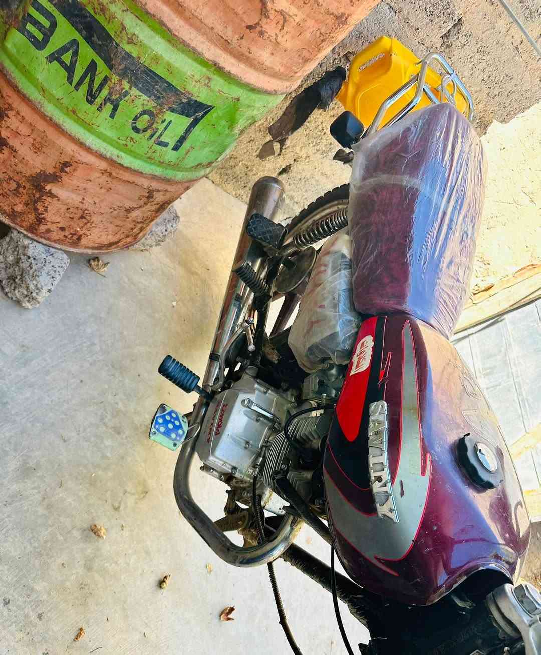 السلام عليكم للبيع سيفان 2020 محرك مفتوح السعر 350 بي مجال مكان بيجي البعيجي  
اتصل  *********** مرواس ب سيفان  
وانطي فرق يكون نظيف شرط
