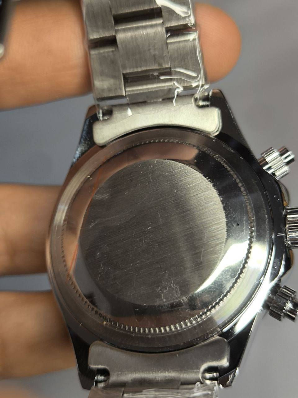 ⌚دايتونة (باندا) وارد أوروبي DHL
تحفة فنية
 مصممة لرجال الاعمال
مكينة كوارتز ناعمة نظام كونكراف
هيكل ستانلس ستيل مع طوق نيكل روم لامع مع كتابات حفر
 (ستوبوج)جميع السناتر شغاله
 ميناء مميزة بالون (رصاصي) مزودة بمنفذ تاريخ 
 الزجاج معدني ضد الخدش
مقاومة المي وغبار 
دبل قفل مختم

السعر  :- 35 الف ع اول تم
للحجز والاستفسار يرجى مراسلة الصفحه


**إذا كنت صاحب هذا الإعلان وتريد حذفه لأي سبب، رجاءا أرسل رسالة إلى الدعم الفني**