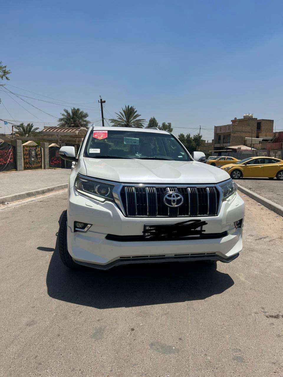 سلام عليكم برادو ٢٠١٨ 
مكفوله من الصبغ عده شي بسيط بالدعاميه
ماشيه ٧١ الف 
السعر ٣٧٠ 
فول موصفات 
للاستفسار *********** بغداد, العراق
