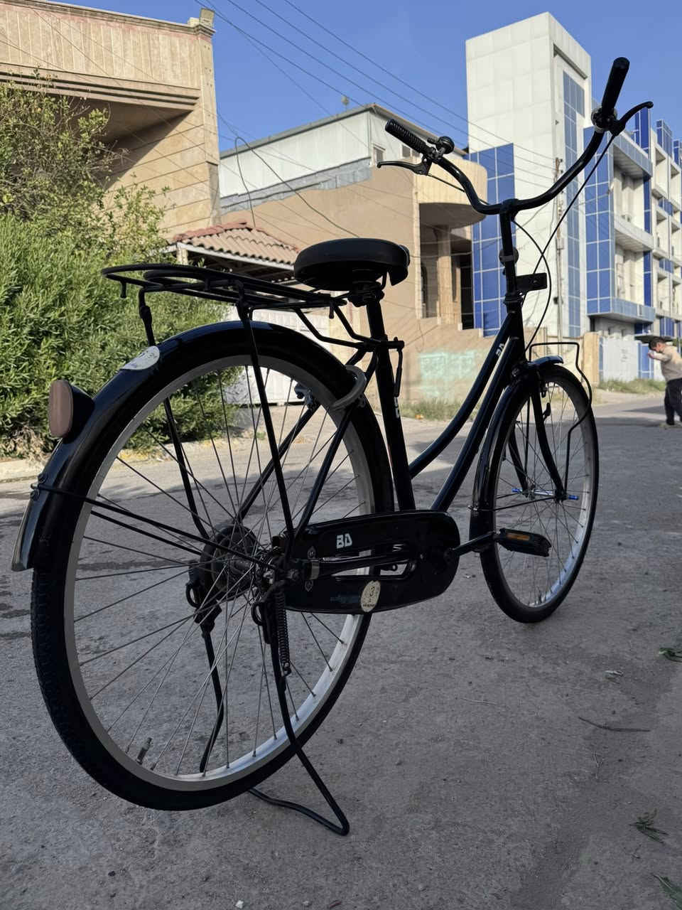 سلام عليكم بايسكل للبيع حجم 26 🌹
جديد جدآ  البايسكل كامل اي نقص ما بيه ♥️ وياله مختم كله مختم جديد لون اسود  السعر 120 وبيه مجال لشرايه المكان بغداد
قرب حي الجهاد رقم الهاتف ***********
