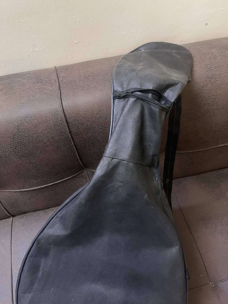 سلام عليكم عندي عود جديد للبيع اشتريته من محل ميوزك بالكراده داخل السعر ٩٠ الف ماخذه ١٣٠ الف  بغداد


**إذا كنت صاحب هذا الإعلان وتريد حذفه لأي سبب، رجاءا أرسل رسالة إلى الدعم الفني**