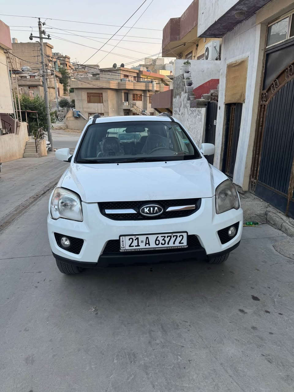 KIA Sportage 2010
فول مواسەفات ( سڵایت ، ABS ،دەبڵ گێڕ تۆماتیک و عادی ،جام کارەبا، ئاوێنە کارەبا ، شاشە و کامێرای دواوە ،ناو زەردی شەریکە بێ بۆیاخ ،گێڕ و مەکینە بە شەرت ،٤ تایەی تازەی لەژێرە ***********
سعرى و مەجال 120$ السليمانية, العراق
