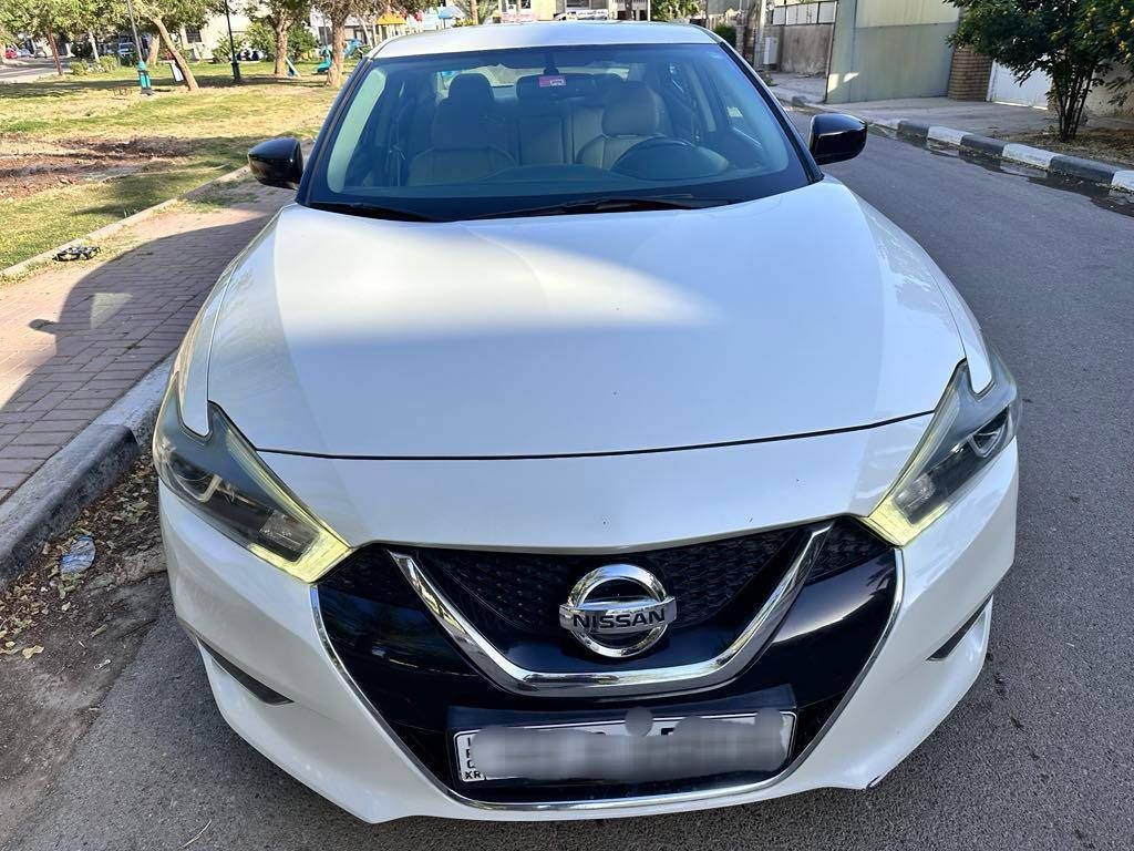 السلام عليكم
للبيع فقط 
نيسان مكسما 
2018 خليجي 
مكفولة من الحادث والصبغ عدا الدعامية الامامية بسبب الشخوط
محرك 6 سلندر 3500cc 
مواصفات s 
كشنات كهرباء
تحكمات ستيرن جهتين
وضعيات قيادة 
كامرة خلفية
ماشية ٨٢ الف كيلو  
رقم اربيل بأسمي تحويل مباشر
السعر ١٥٨٠٠$ 
مكان السيارة بغداد 
***********
