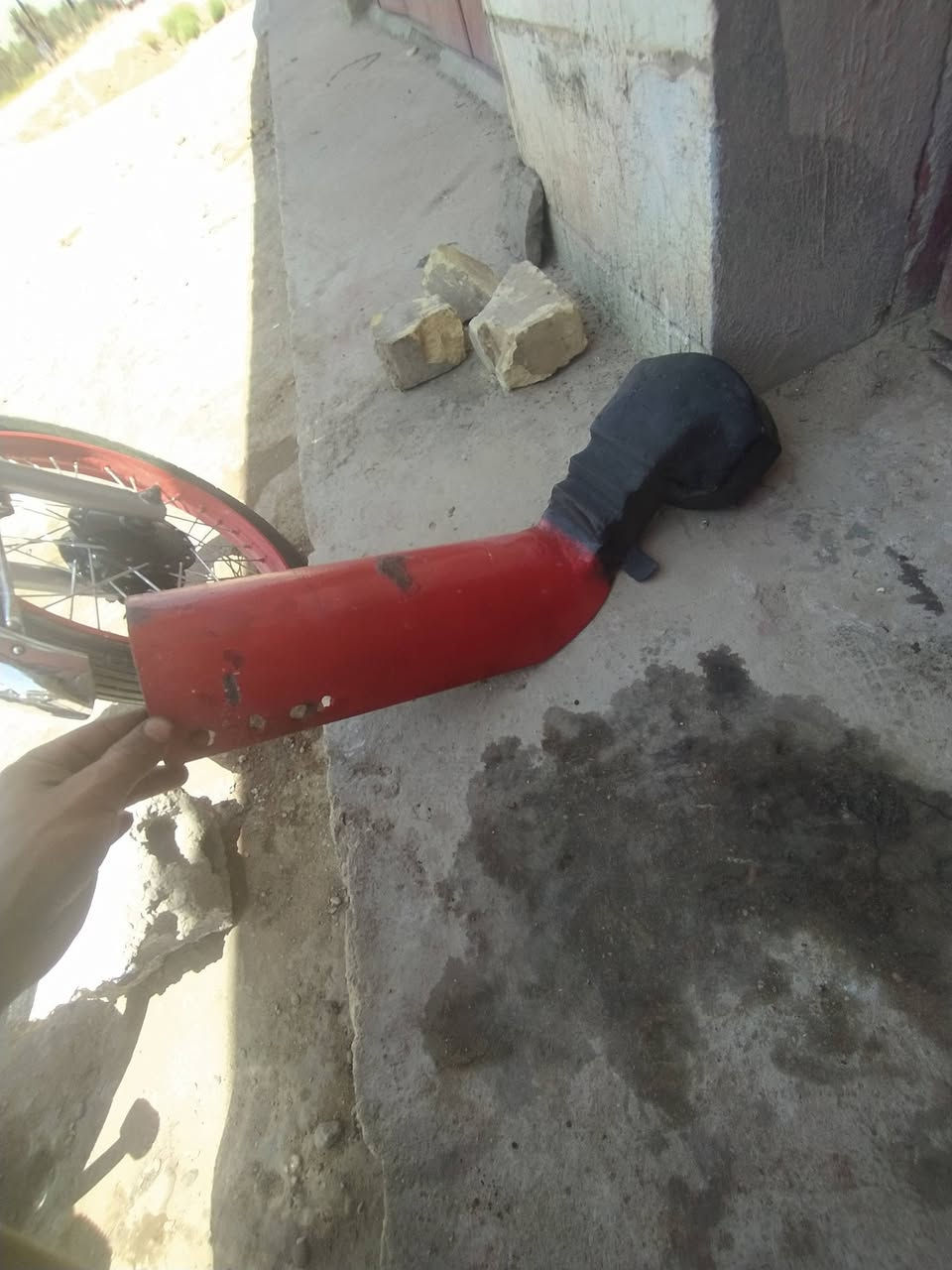 سلام عليكم للبيع ويل خلفي وصبغ حراري الويل  عدل موس+ راسطه طياري سعر الويل 35 وراسطه 40 +مجال اتصال فقط/***********
