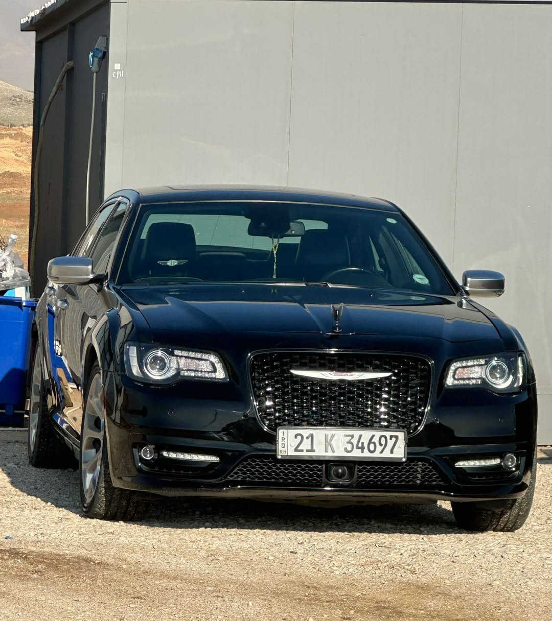 الموديل 2017
المحرك : V6 . 3.6L 
***********

السيارة سليمانية تحويل او وكالةمباشر  
 هزة وسنوية جديد حتى2030
 المواصفات :
 الواجهة الأمامية ابو لحیە
لايتات  زنون متحركة مع التشغيل
پانوراما 
رادار امامي مع مانع تصادم  رادار جانبی
حساسات امامية و خلفیە مع کامیرا خلفیە
 ويل قياس 20 أنج  تایرات جدید
شاشه كبيرة سستم صوت هارمن کاردون
حامل اكواب تبريد تدفة
 مقصورة الركاب من الجلد البقلاوە
  مقاعد أمامية  کهربائية وتبريد وتدفئة وذاكرة لحفظ وضعيات الجلوس
 مقاعد خلفية تدفئة 
تشغيل عن بعد 
 ستيرن كهربائي تدفئة   کیر  شفتر 
 محدد سرعة 
داخل ساج ملكى
 مرايا كهرباء و متحسسة للاضاءة العالية  وهیتر والاشارة ویتحرک علR  واضائة ترحيبية وتحضير نقطة عمياء السليمانية, العراق
