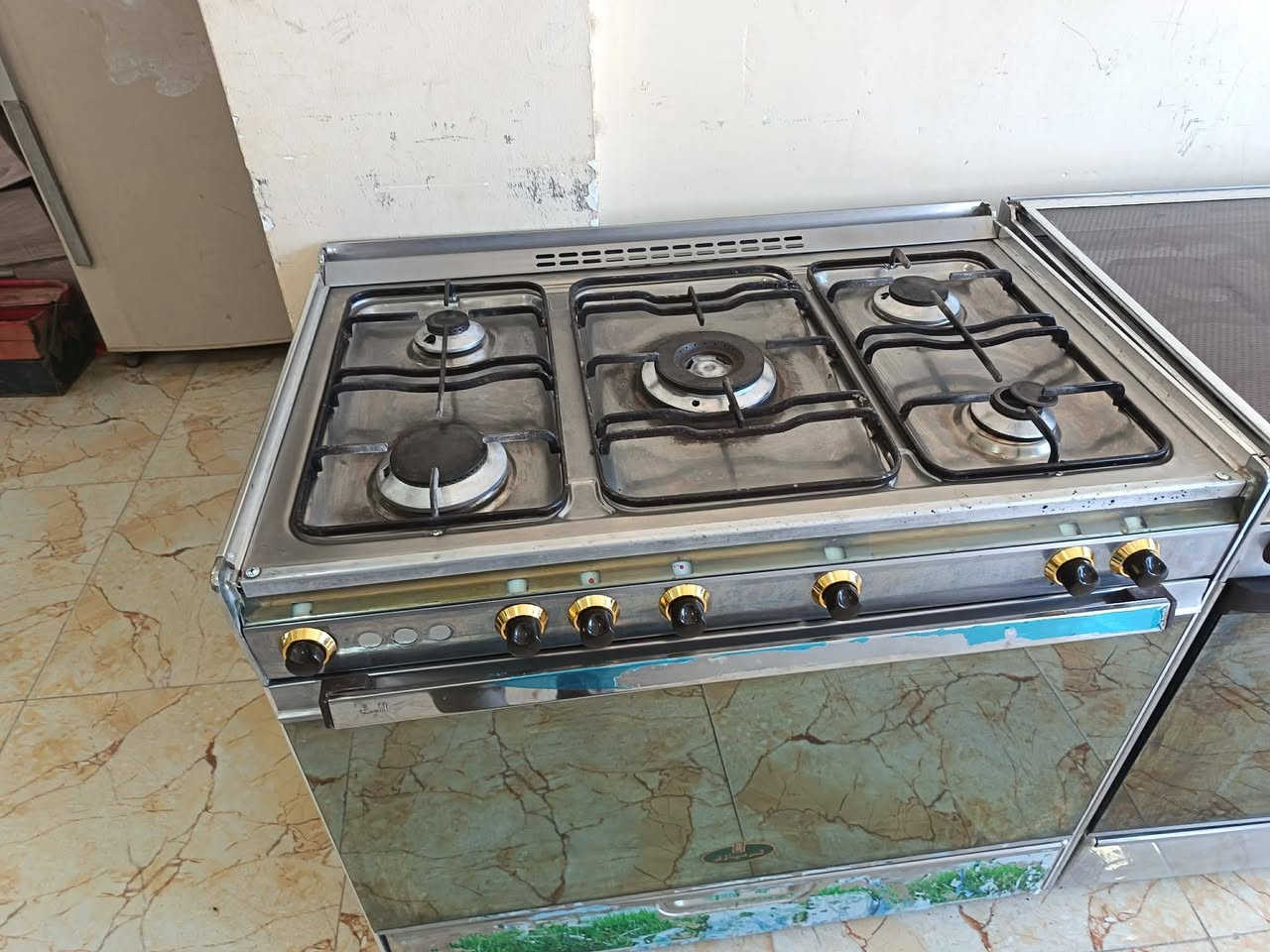 معرض ابو عبدالله للاثاث المنزلي جديد ومستخدم 
تم وصول وجبه جديده من طباخات مستخدم كريازي باب اول مصري
#اثث_بيتك_بانسب_الاسعار_يم_ابو_عبدالله 
زورونا تجدون ما يناسبكم العنوان تكريت الديوم قرب اسواق الزوبعي تصال للاستفسار ***********متوفر اوتساب  وخاص
