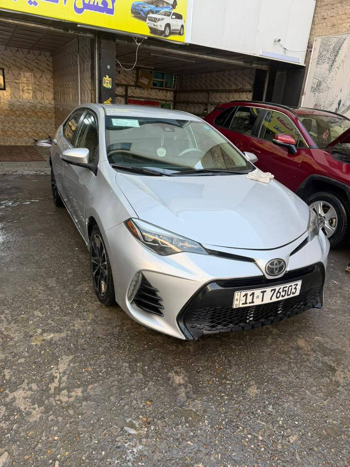 السلام عليكم
 كورلا ٢٠١٨ فئة لse ماشية ٦٩ 
السيارة اي نقص مابيهة بيهة 
طخة بسيطة باب السايق صور الحادث موجودة السيارة شفتات شاشة وكامرة خلفية جلد ومخمل سيارة حلوة وجاهزة رقم صاحبها  *********** للجادين فقط سعرهة ١٣٥ وبيهة مجال حك الجية
