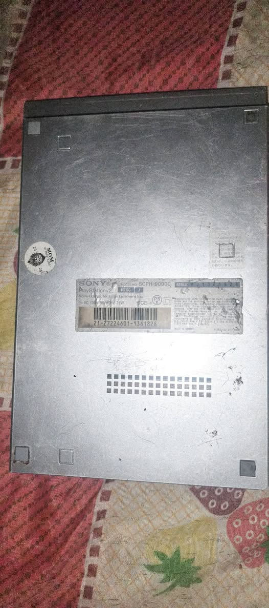 بلي 2 للبيع 'سعره 45
كامل ملحقات فلاش 32 GB
توصيل موجود ***********
