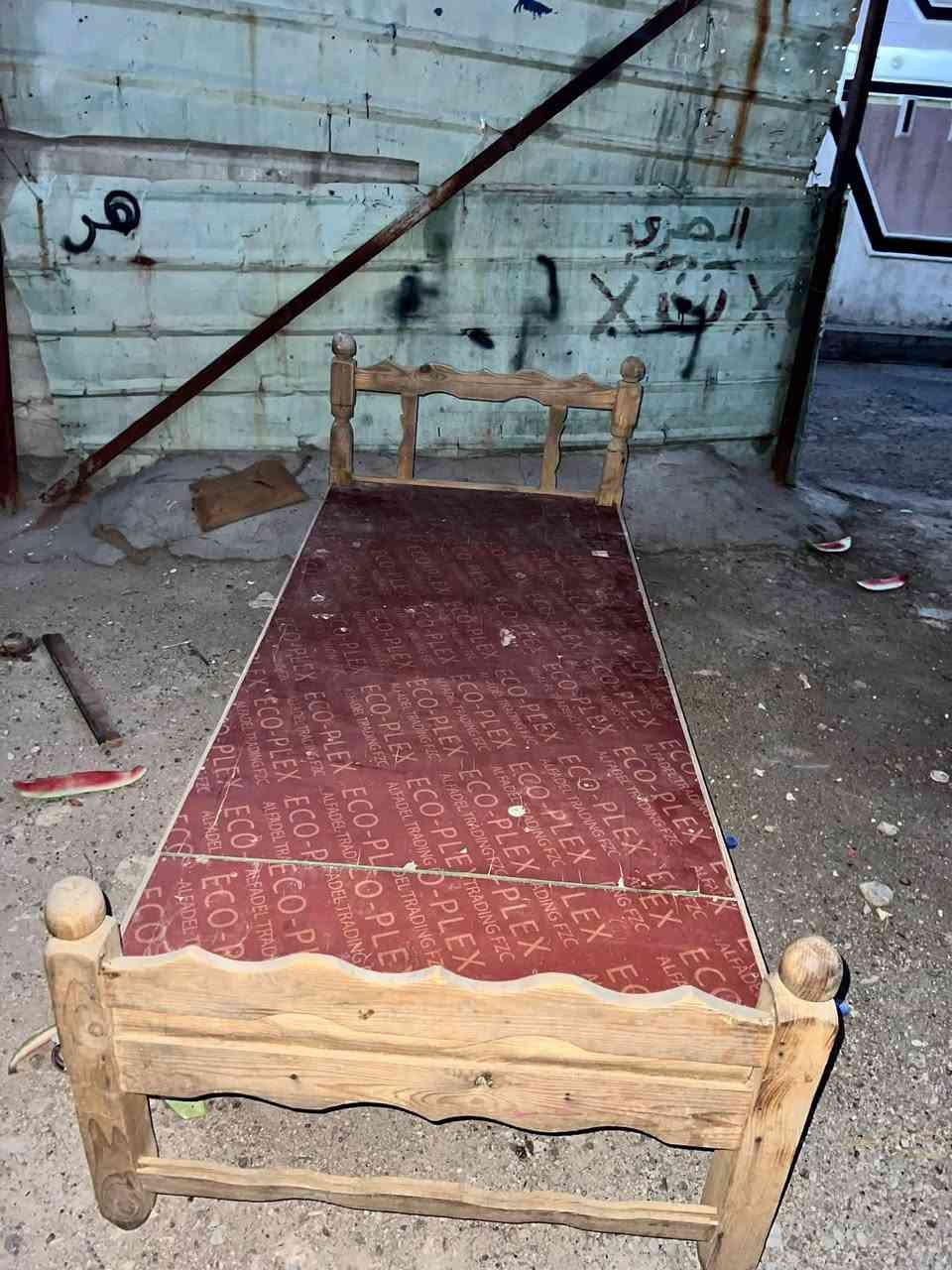 اعادة نشر بسبب الناس الچذابه
لحد يواعد ومدري شنو 
المبردة ب50 قفل من الاخير 
شغاله سرعتين 
والجربايه حطاطه ب35 قفل من الاخير
يفيدنك اتفضل ميفيدنك تلكه الاحسن 
***********
