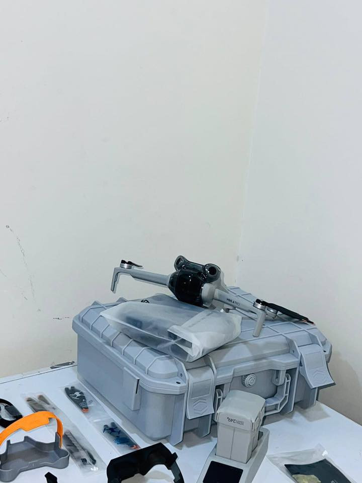 DJI Mini 4 Pro combo 
استخدمناه أربع مرات فقط
 مع جميع الملحقا
1.200 مليون
 ماعندي توصل كيركوك دوز خورماتو


**إذا كنت صاحب هذا الإعلان وتريد حذفه لأي سبب، رجاءا أرسل رسالة إلى الدعم الفني**