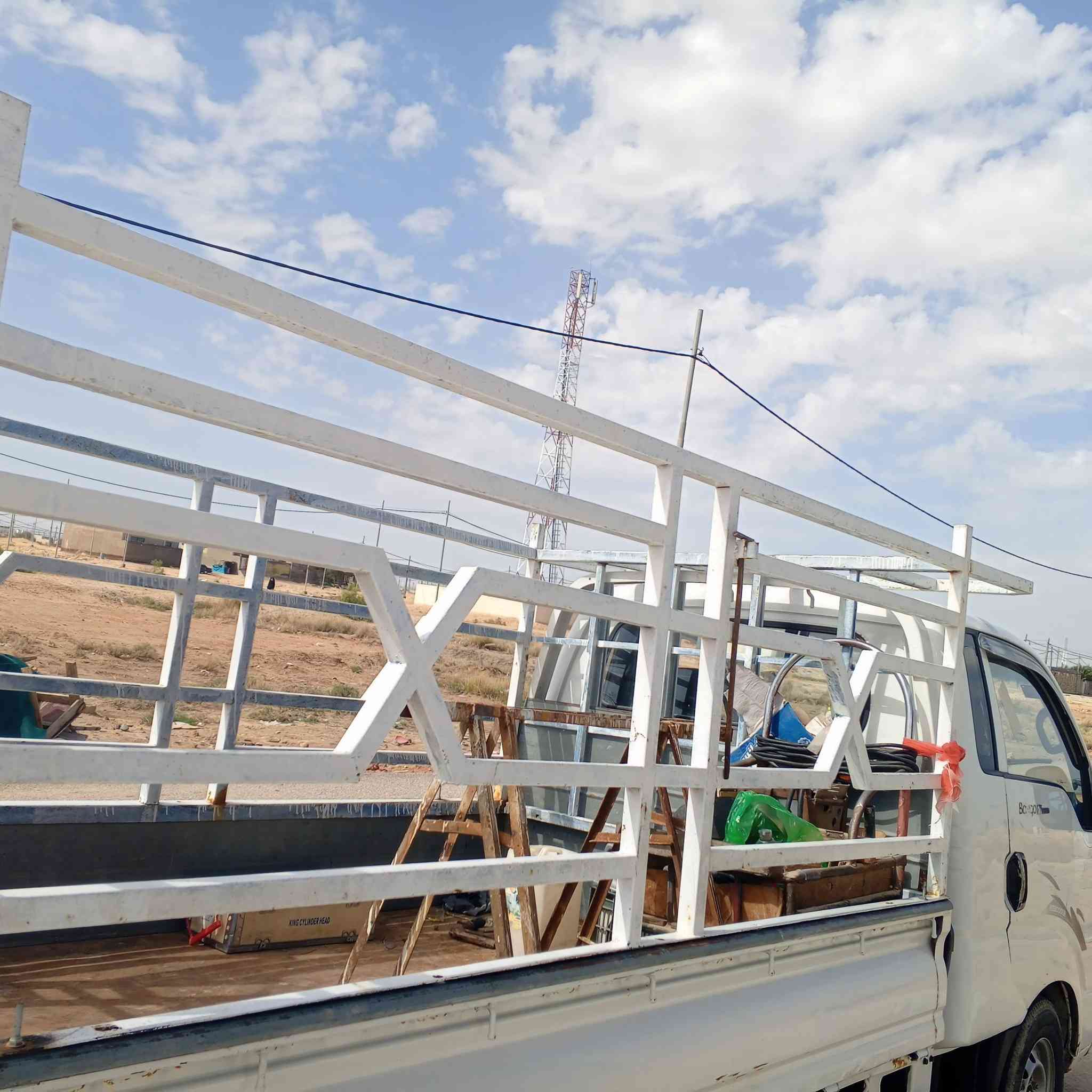 سلام عليكم محجر للبيع مال نثيه العنوان النجف***********
