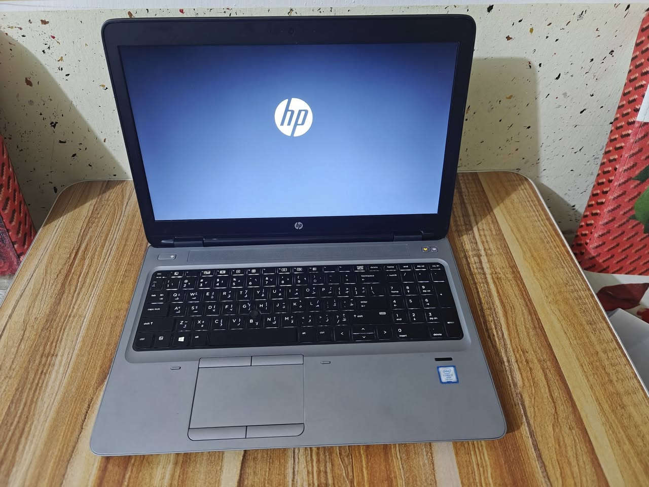 عرض خاص على اخر القطع  

️HP ProBook 650 G3 الجيل السابع 
(السعر 295 الف)  

✅️HP ProBook 650 G3  💻 موديل لابتوب 
☑️Intel i7-7600U نوع المعالج
✅Ram 8GB    الرام    
☑️Hard 256 ssd  هارد 
✅Generation 7 الجيل     
☑️intel HD graphics 620  كرت شاشة الداخلي 
✅Screen 15.6 حجم الشاشة 
☑️Windows 10 Pro نظام التشغيل 
.................................................................
ضمان سبوع كامل استبدال في حالة وجود اي خلل
الملحقات الشاحن الاصلي مع جنطه فقط
يوجد توصيل للكل العراق 🚕 
واتساب *********** : اتصال ***********
