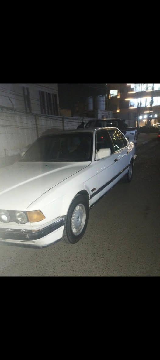 للبيع بي أم 735 / 6 سلندر كفاله گير ومكينه وحداديه وتخم تاير وكهربائيات وتبريد شغال ومشروط بس بي بوري واحد مثقوب السياره نصبتها حلوه وترايك 200 مكاني كربلاء السعر 40 وبيها مجال الاستفسار عالرقم ***********
