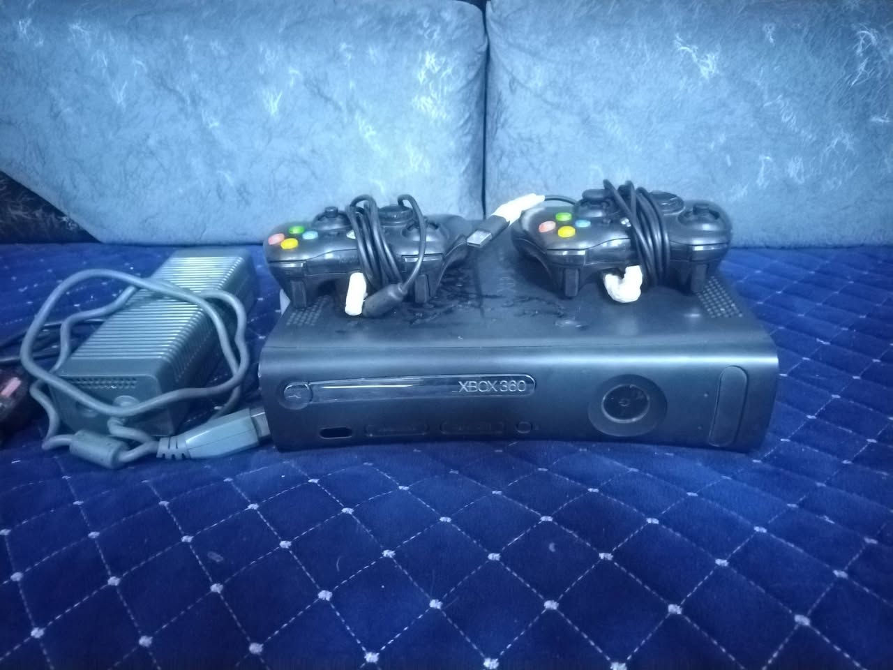 للبيع بلي XBOX 360
#الجميع


**إذا كنت صاحب هذا الإعلان وتريد حذفه لأي سبب، رجاءا أرسل رسالة إلى الدعم الفني**