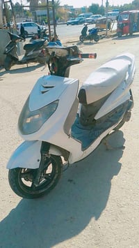 دراجه سكنس فحل شلعه معدل نعومه بطناش فوول دراجه شغل واطلع وين ميعجبك ب...