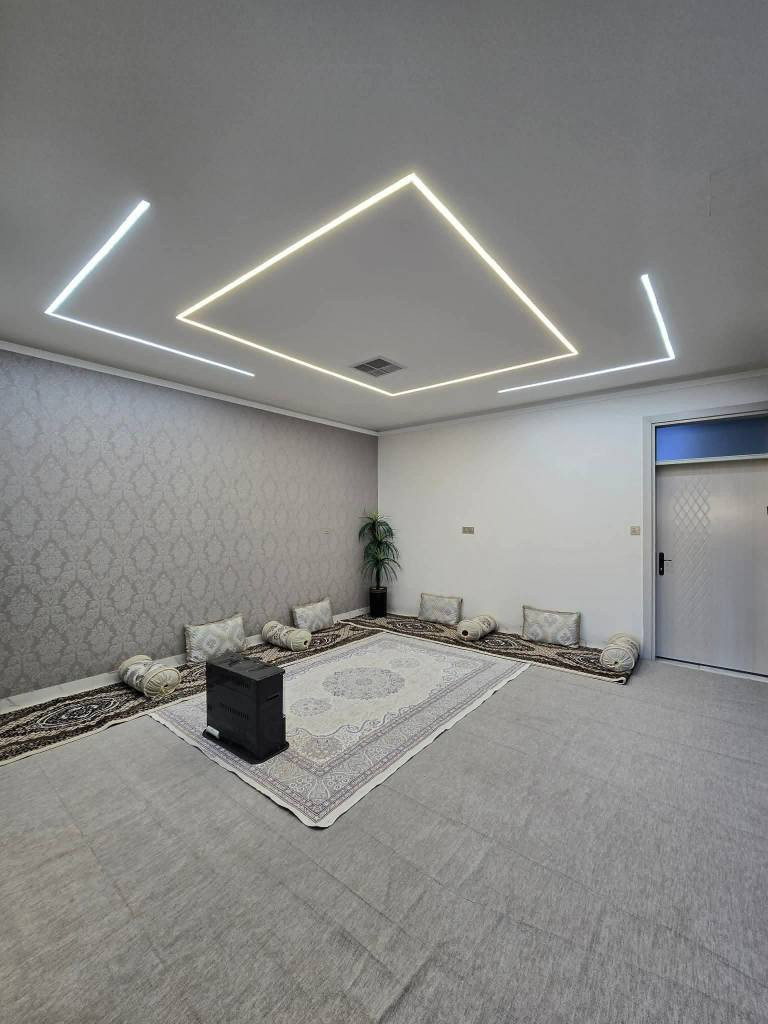 السلام عليكم بيت للبيع 110متر رقم مقابل ملعب شورجة عل سايد بنجا علي قرب انشائيات شيخة بيت قريب شارع عام ومنطقة فول خدمات والبيت بناء حديث فول سيراميك وسقف ثانوي بي غرفة نوم وهول واستقبال ومطبخ وصحيات السعر 45مليون كركوك, العراق


**إذا كنت صاحب هذا الإعلان وتريد حذفه لأي سبب، رجاءا أرسل رسالة إلى الدعم الفني**