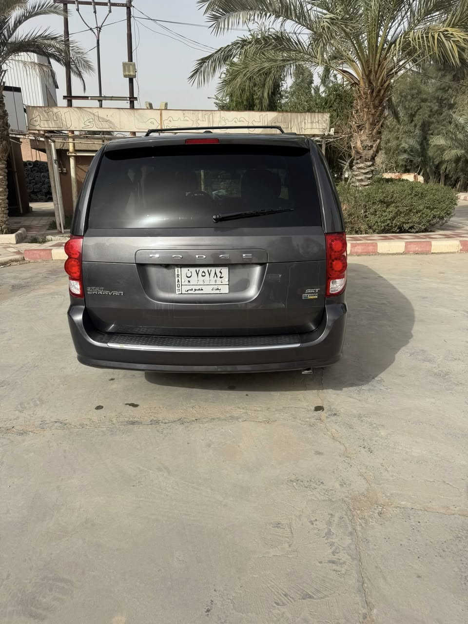 السلام عليكم دوج كرفان للبيع موديل 2019الساره فول مواصفات من عده الفتحه ماشيه 116الشراي يتصل ممتواجد ع الفيس ***********
