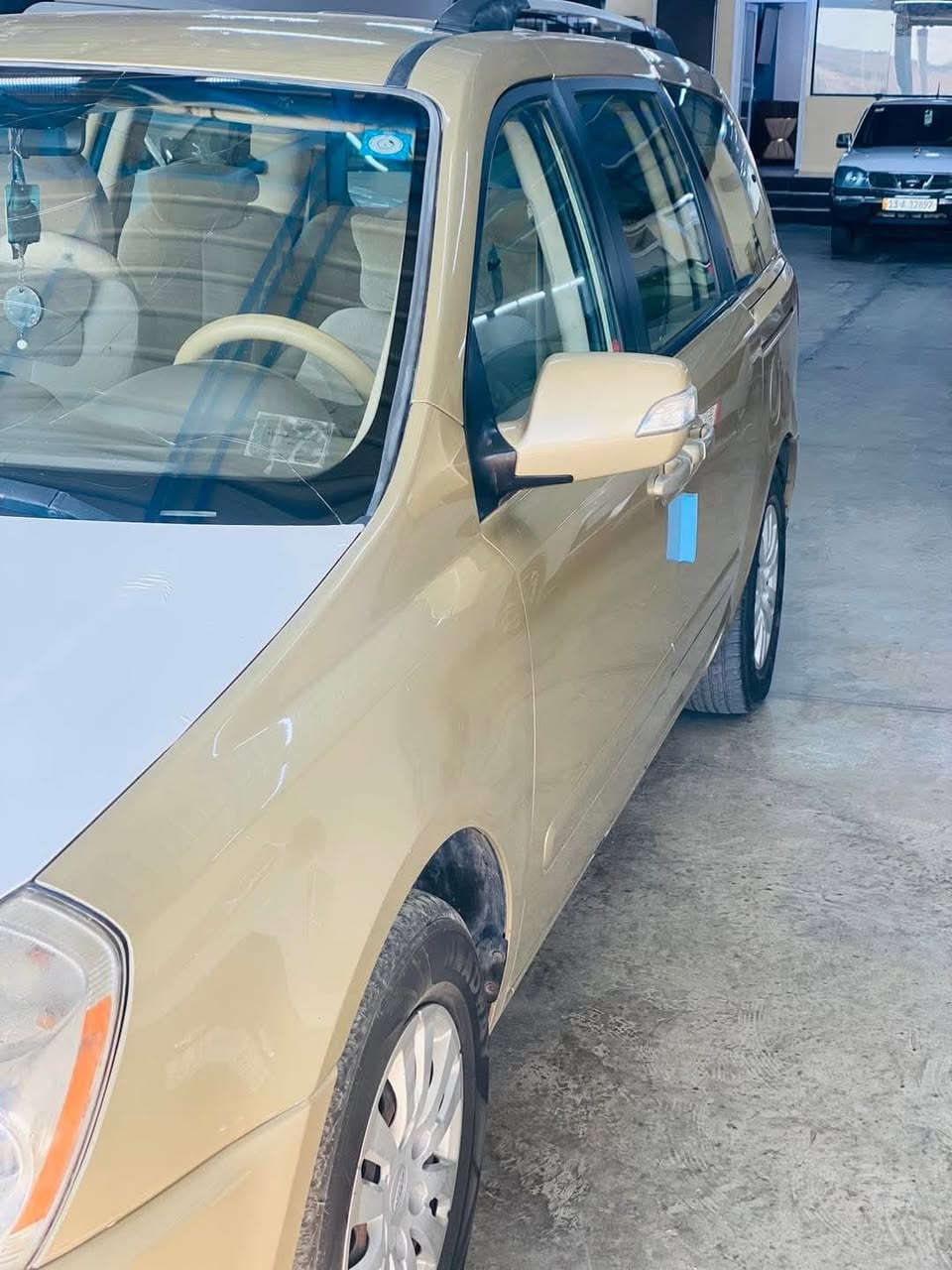 للبيع كيا سيدونا موديل ٢٠١١
ماشي 150الف سياره مالت بيت
مامشتغل خط 
رقم انبار
كير محرك مكفوله
محرك 3800
ضررها نص بنيد وجاملغ الأيمن
مكان السياره الأنبار 
السعر 140 ورقه
للاستفسار الاتصال على الرقم ***********
