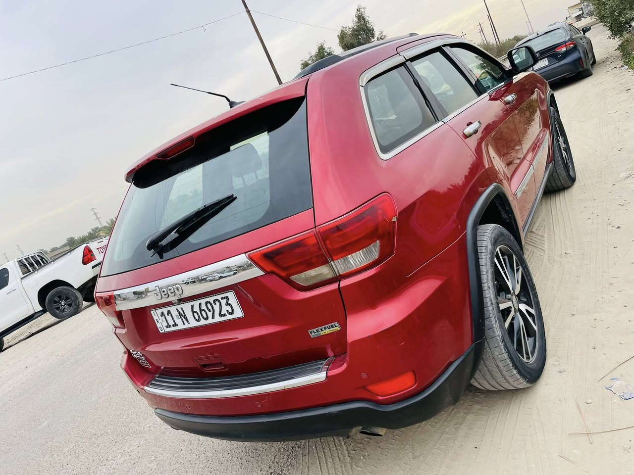 السلام عليكم 
بيع او مراوس 
جيب 2011 بغداد بأسمي 
ماشيه 130 
محرك 6 
جاهزه بدون نقص 
بيها صبغ قطعتين فقط باب السايق والخلفي  
مكان السياره بغداد 
السعر 148 
***********
