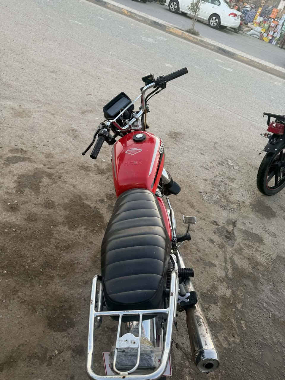 السلام عليكم دراجه للبيع دراجه مديل 2023 اسكنر مكفولة من السرقه عوزها كلجات او ويل خلفي السعر 450او بيها مجال مكاني نعمانيه ***********
