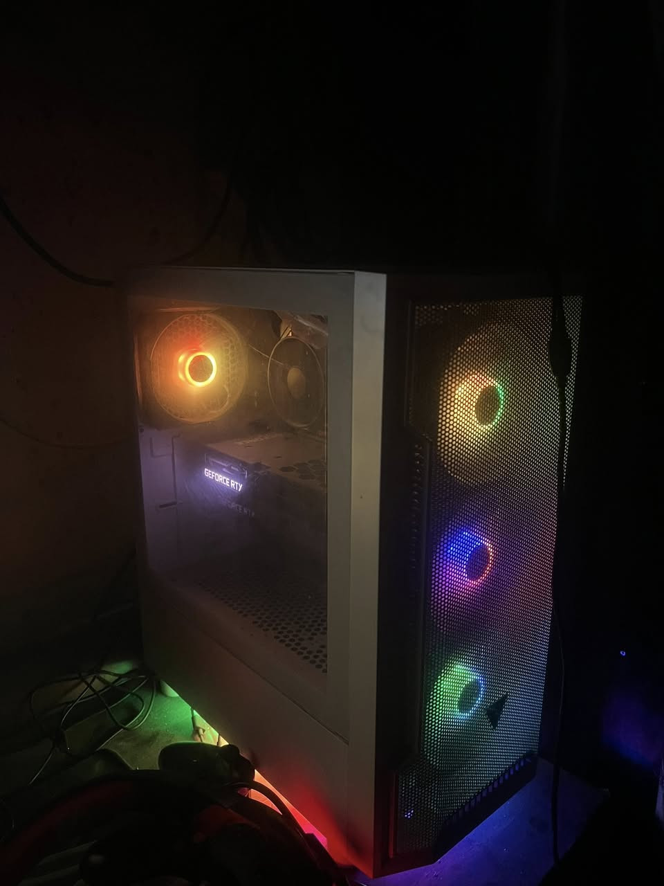 سلام عليكم
كيس للبيع 
نظافة 100% وما مستعمل هواي

وهاي المواصفات :

Gpu—-RTX 3060/ 12 GB
CPU—-CORE  i512400f
MB—-ASUS prime b660m-k d4
RAM—-2X8/16GB/3200Hz
M.2—1TB
SSD—126GB
HDD—-1TB
POWER SUPPLY—-650w/80+ bronze
CASE —- 4fan RGB

*********** رقم الهاتف
