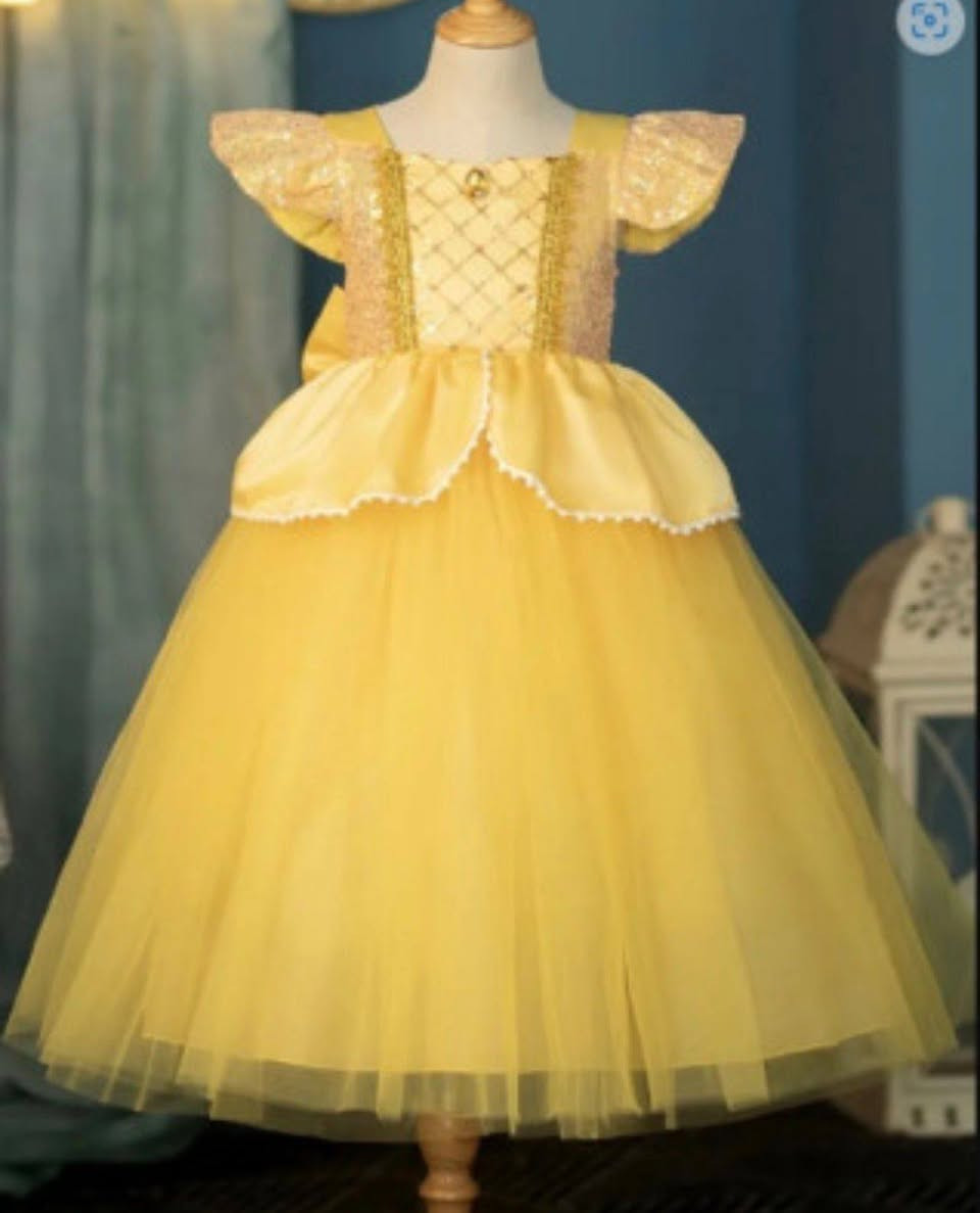 متوفر ملابس نسائيه بناتيه شي أن وباله وفساتين للتواصل واتساب ***********
هاي نماذج
